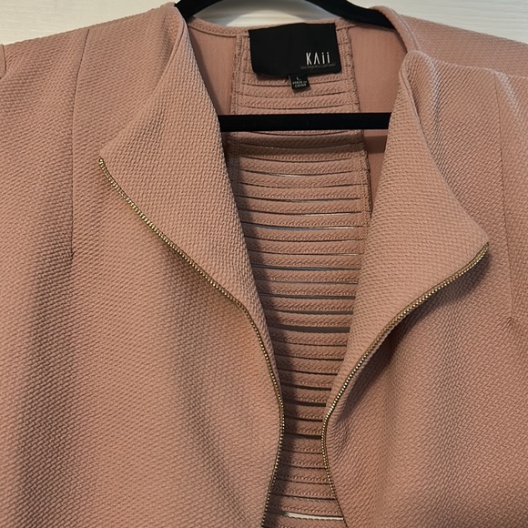 KAII Dusty Rose/Light Pink Cardigan with Gold Faux Zipper Great Condition - Picture 3 of 8
